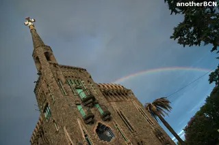 Arcoiris en la Torre Bellesgurad de Gaudí