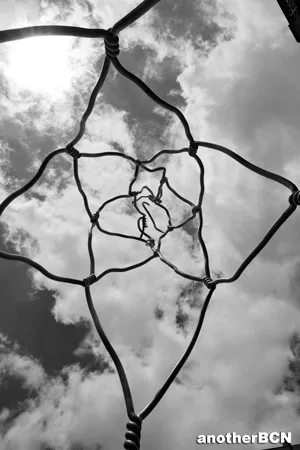 Monumento als Castellers, plaza Sant Miquel