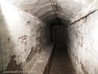 Civil war bomb shelter, plaça Revolució, Barcelona