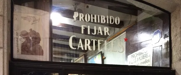 Tienda prohibido fijar carteles Barcelona